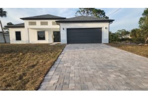 2810 44 Street, Lehigh Acres, FL 33976 - MLS#225042346