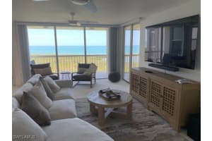6585 NICHOLAS Boulevard, Naples, FL 34108 - MLS#225042350