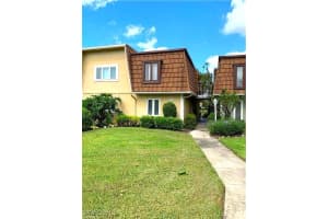 428 Meadowlark Lane, Naples, FL 34105 Sold 12/01/25