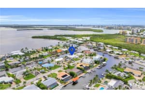 23 Palmview Blvd, Fort Myers Beach