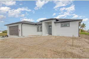 401 25th Avenue, Cape Coral, FL 33993 - MLS#225042522