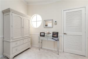 81 Silver Oaks Circle, Naples, FL 34119 - MLS#225042546