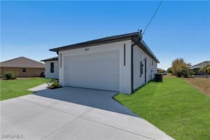 1202 Nelson Road, Cape Coral, FL 33993 - MLS#225042588