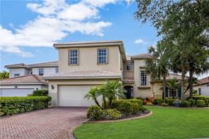 12156 Ledgewood Cir, Fort Myers