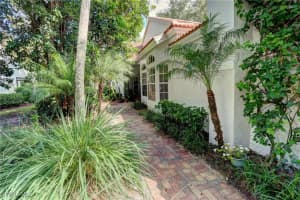 130 Amblewood Lane, Naples, FL 34105 - MLS#225042758
