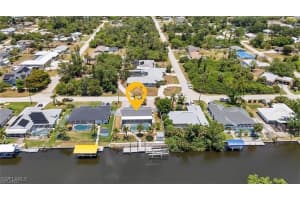 18361 Hottelet Cir, Port Charlotte