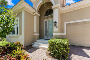 17600 Old Harmony Dr, Fort Myers