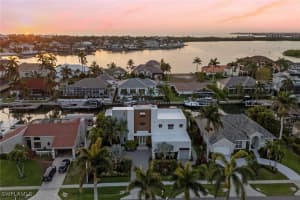 724 Plantation Court, Marco Island, FL 34145 - MLS#225042949