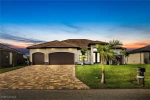302 32nd Place, Cape Coral, FL 33993 - MLS#225043003