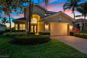 9217 Campanile Cir, Naples