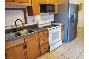 1313 Ellendale Circle, Lehigh Acres, FL 33936 - MLS#225043106