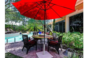 605 6th Avenue, Naples, FL 34102 - MLS#225043130