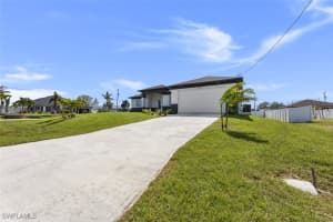 2700 6th Street, Cape Coral, FL 33993 - MLS#225043222