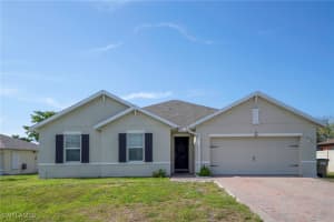 152 Se 27th Ter, Cape Coral