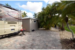 5230 Cypress Trail Resort Circle, Fort Myers, FL 33905 - MLS#225043265