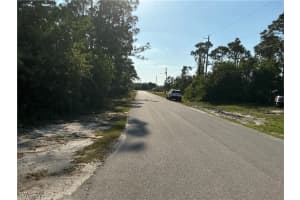 636 Sunflower Avenue, Lehigh Acres, FL 33974 Sold 09/04/25