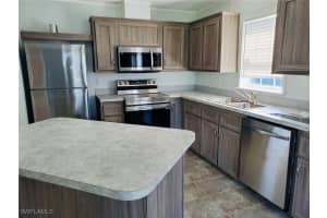 130 Avenida Del Sur, Clewiston, FL 33440 - MLS#225043377