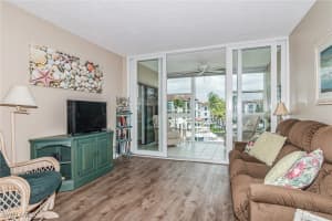 805 River Point Drive, Naples, FL 34102 - MLS#225043503