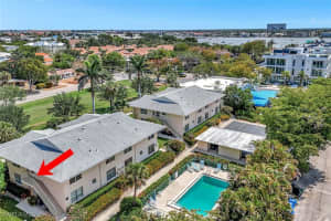 722 Broad Ave S 722, Naples