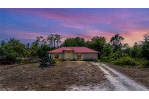 2910 39th Ave Ne, Naples