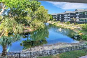 600 Neapolitan Way 345, Naples