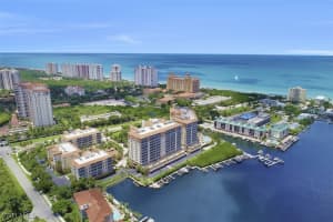400 FLAGSHIP Drive, Naples, FL 34108-4301 - MLS#225043639