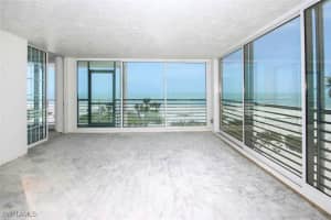 2959 W Gulf Dr 204, Sanibel