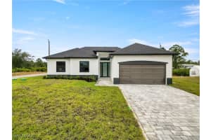 1222 Hibiscus Avenue, Lehigh Acres, FL 33972 Sold 08/29/25