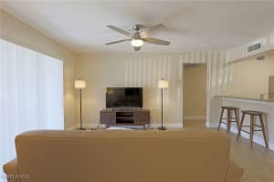 5327 Summerlin Road, Fort Myers, FL 33919 - MLS#225043802