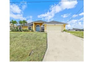 923 28th Terrace, Cape Coral, FL 33914 - MLS#225043821