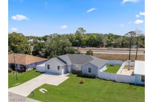 27257 Pinecrest Lane, Bonita Springs, FL 34135 - MLS#225043867