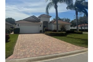 1595 Whispering Oaks Circle, Naples, FL 34110 - MLS#225043947