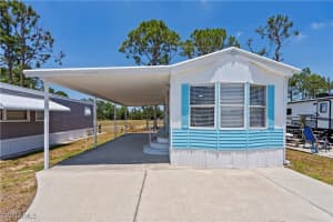 242 Caravan Cir, North Fort Myers
