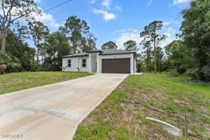 836 Clow Street, Lehigh Acres, FL 33974 - MLS#225044112