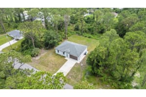 836 Clow Street, Lehigh Acres, FL 33974 - MLS#225044112
