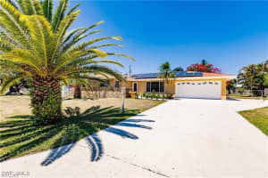 1005 E Penn Rd, Lehigh Acres
