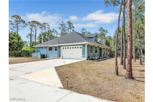 24810 Rodas Dr, Bonita Springs