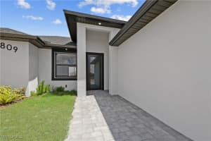 809 Tropicana Parkway, Cape Coral, FL 33993 Sold 09/08/25