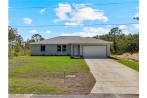 1403 Edison Ave, Lehigh Acres