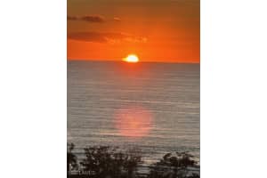 11 Bluebill Avenue, Naples, FL 34108 - MLS#225044240