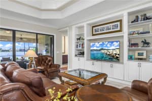 2915 Cinnamon Bay Circle, Naples, FL 34119 - MLS#225044253