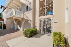 350 3rd Avenue, Naples, FL 34102 - MLS#225044261