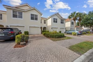 1260 Oxford Lane, Naples, FL 34105 Sold 08/08/25