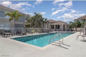 76 4th St 5-201, Bonita Springs