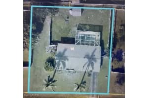 2107 Woodland Boulevard, Fort Myers, FL 33907 - MLS#225044313