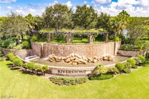 3454 Pacific Dr, Naples