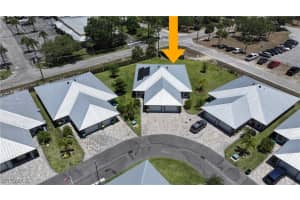 168 Village Cir 9, Labelle