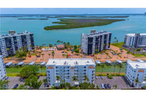 4321 Bay Beach Lane, Fort Myers Beach, FL 33931 Sold 07/17/25