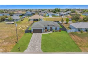 405 10th Street, Cape Coral, FL 33993 - MLS#225044481