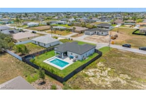 405 10th Street, Cape Coral, FL 33993 - MLS#225044481